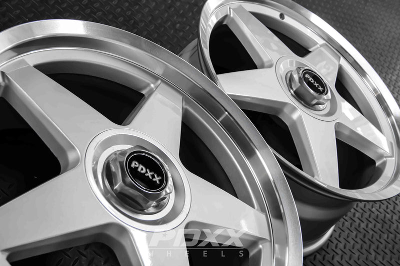 Load image into Gallery viewer, Rseries CANNON 20" 5X120  Silver Machined Lip  Wheels+Tyres