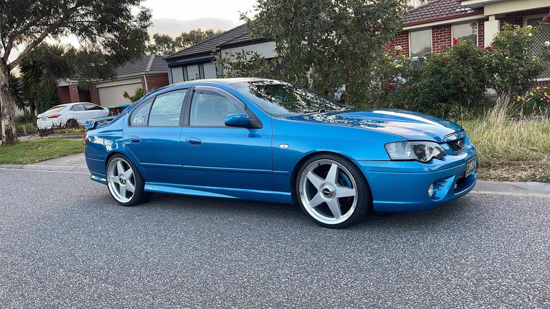 Load image into Gallery viewer, Rseries CANNON  20" 5X120  Silver Machined Lip  Wheels