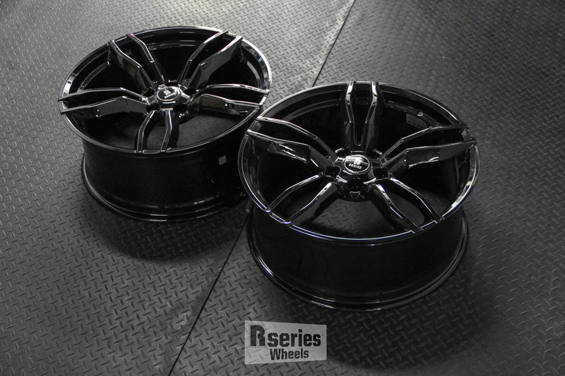 Load image into Gallery viewer, Rseries F1 20&quot; 5X120 Gloss Black Wheels
